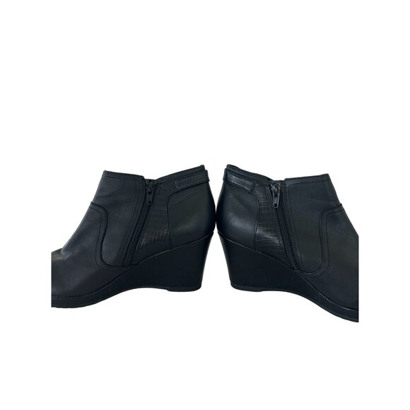 CLARKS Black Leather Ankle Wedge Boots Size 9 - Picture 2 of 6
